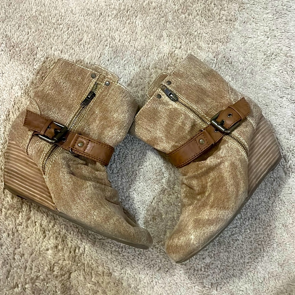 Fall booties🍂🍁🍃